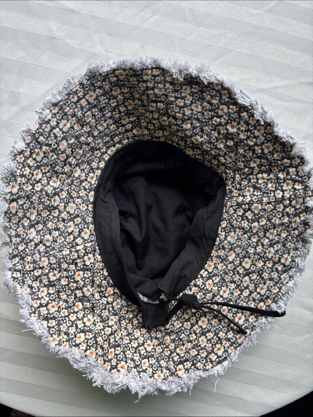 Natural Life Floral Frayed Bucket Hat Black Daisy Print Cottagecore Boho